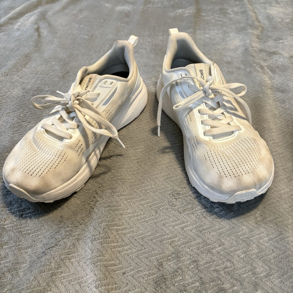 BRONAX Women's Wide Toe Box Road Running Shoes Athletic Tennis US Sz 11 White